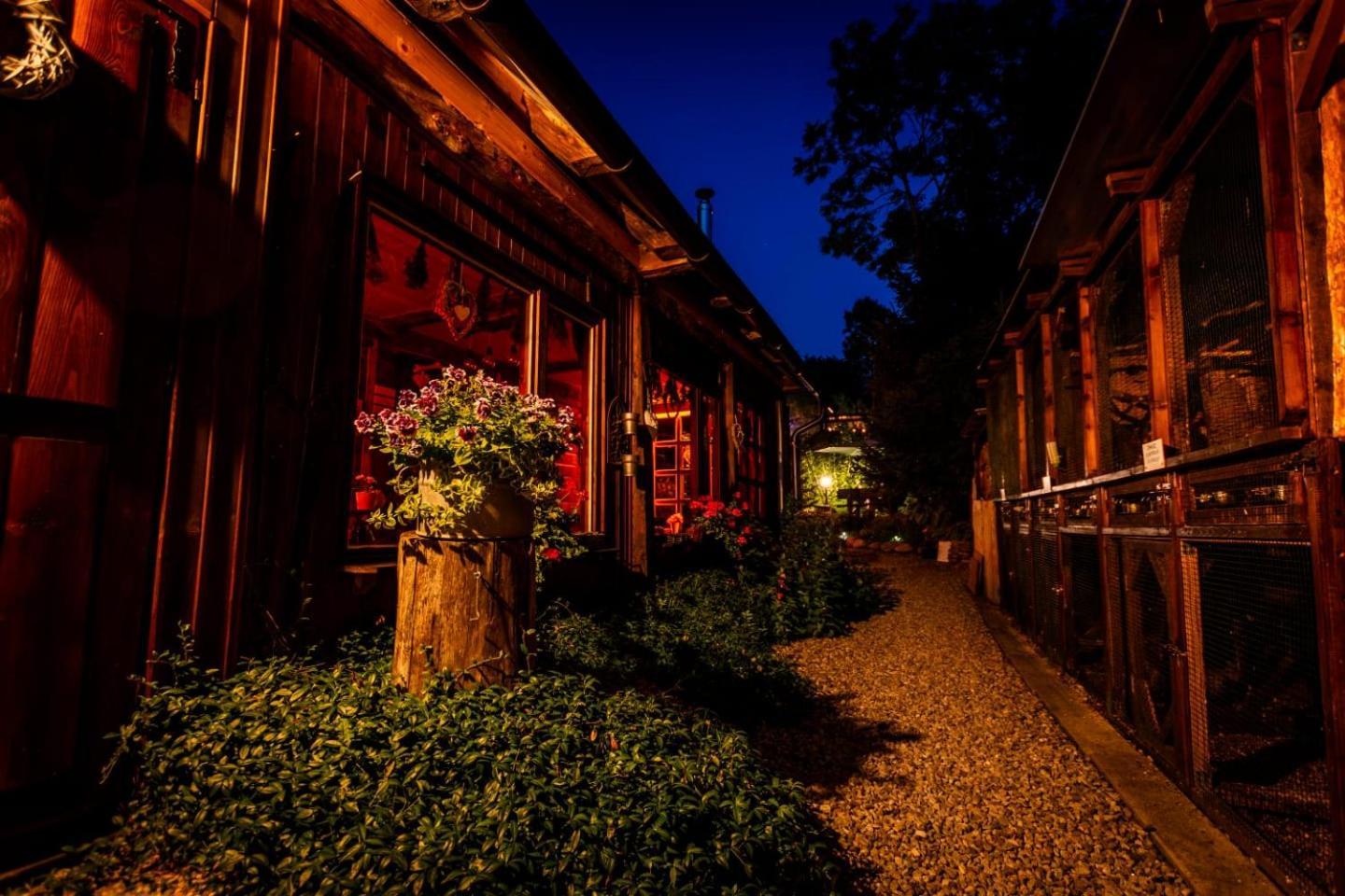 Guesthouse Eden Liptovský Mikuláš Esterno foto